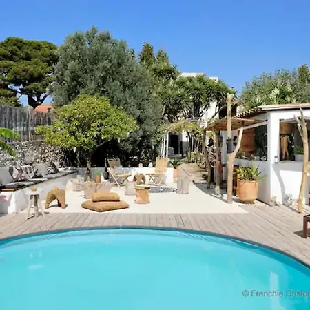 Holiday home Casa Moz Maison Piscine Petanque
